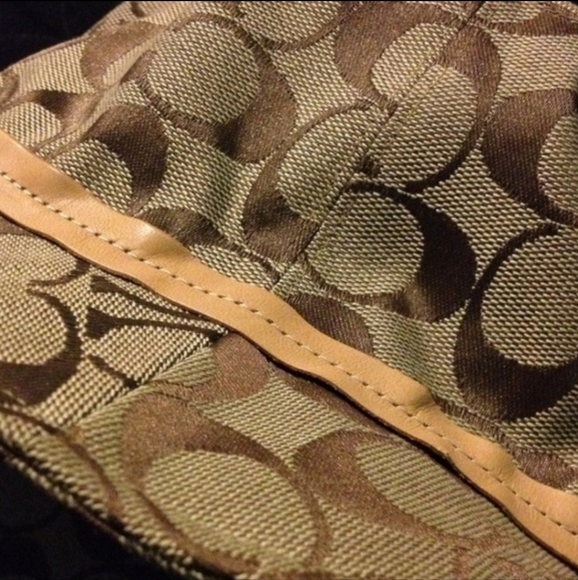 AUTHENTIC COACH Signature C Vintage Bucket Hat - Picture 2 of 7